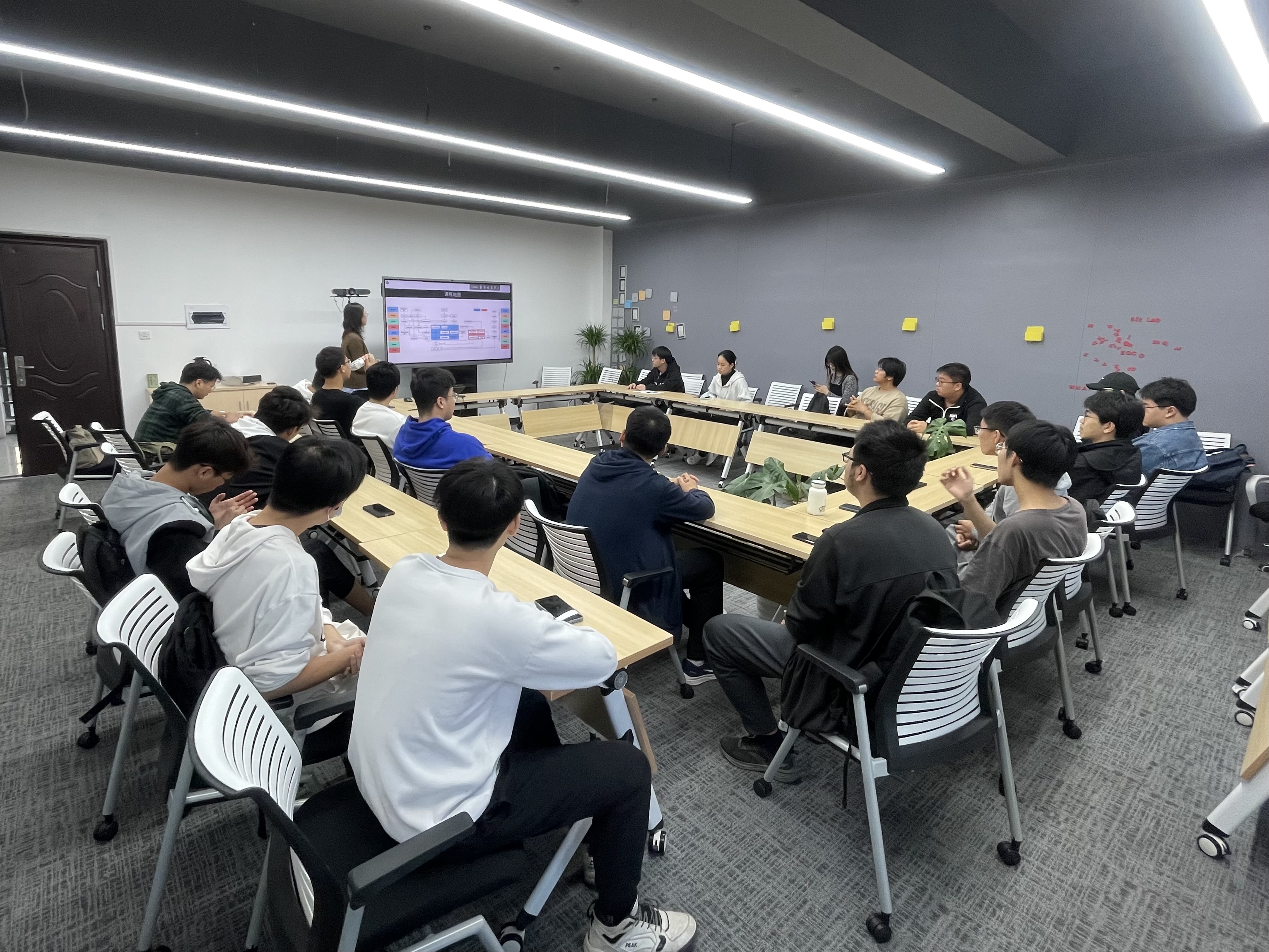 信息童颜巨乳学风建设系列活动之转专业交流会